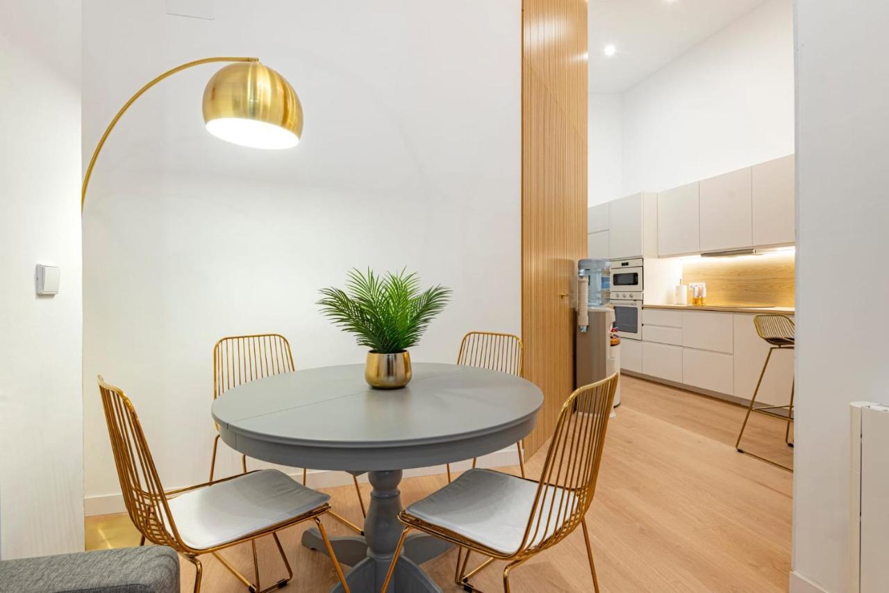 Smart Apartment Near Puerta Del Sol Madrid Luaran gambar